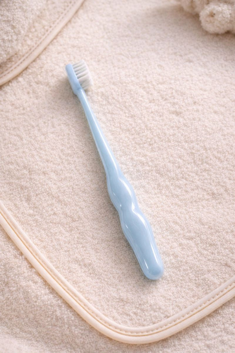 Long Sleek Soft Tooth Brush for 2 to 6 Years - White