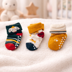 Kradyl Kroft Set of 3 Premium New Born Baby Socks with Foot Grip (0 to 1 Yrs) - Style 7