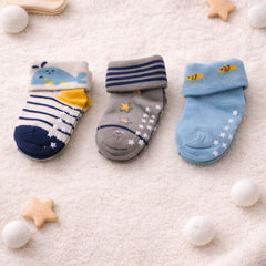 Kradyl Kroft Set of 3 Premium New Born Baby Socks with Foot Grip (0 to 1 Yrs) - Style 12
