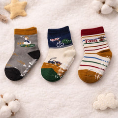 Kradyl Kroft Set of 3 Premium New Born Baby Socks with Foot Grip (3 to 6 Yrs) - Style 13