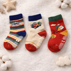 Kradyl Kroft Set of 3 Premium New Born Baby Socks with Foot Grip (3 to 6 Yrs) - Style 16
